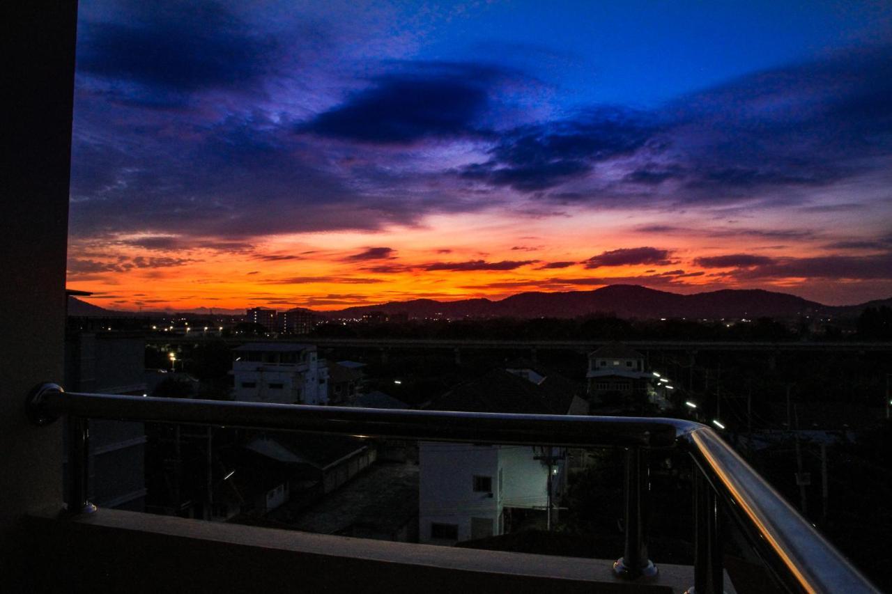 Sky Villa Hua Hin Guesthouse - Adults-Only מראה חיצוני תמונה